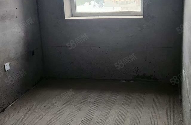 万合红酒庄园3室2厅114㎡35万二手房图片