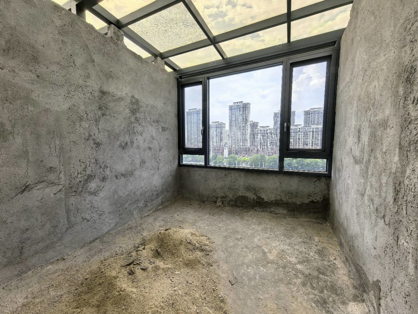 秀江印象7室2厅2卫280㎡南北138万