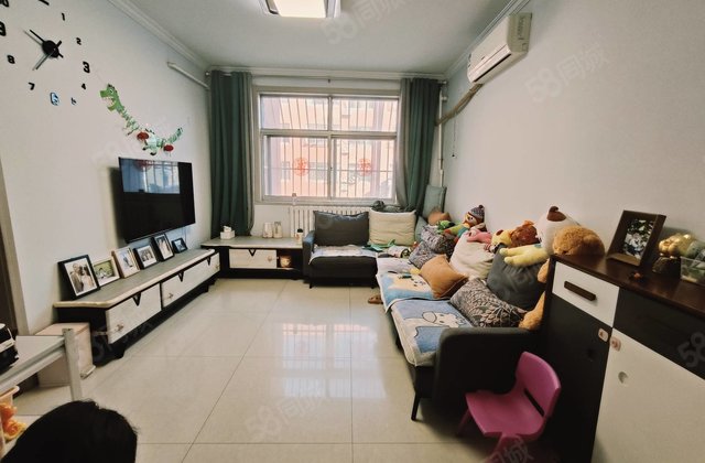 市医院北邻，    颐和园，畜产3楼，精装修送储车位