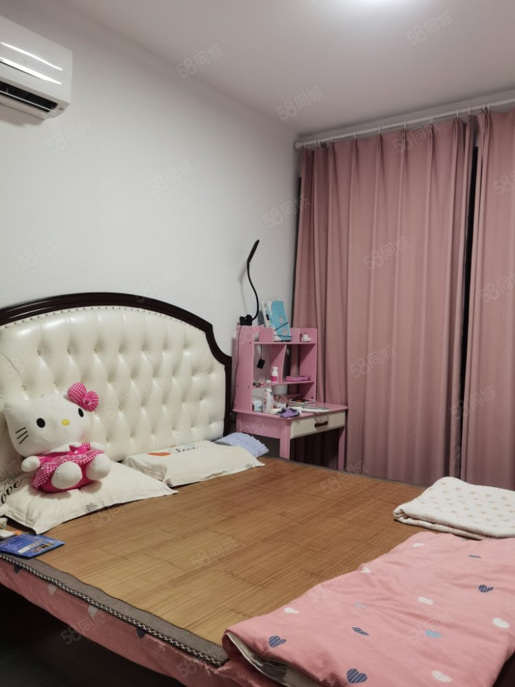 万固誉江南小区3室2厅2卫113.3㎡南160万