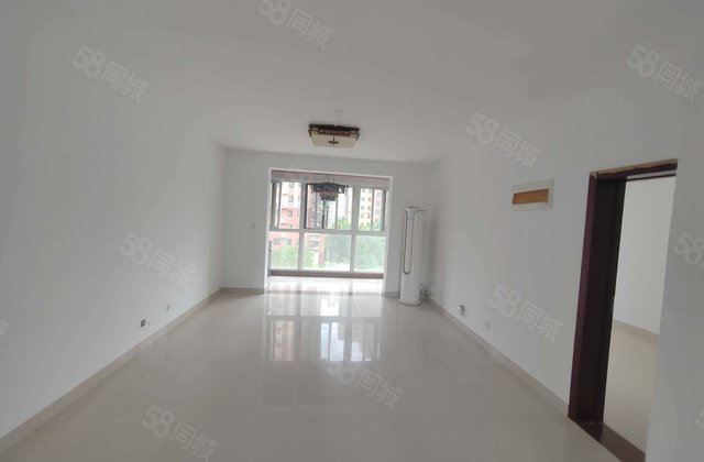 急售 文苑中学 二中旁边 三叶草户型 车位 储藏室 免大税