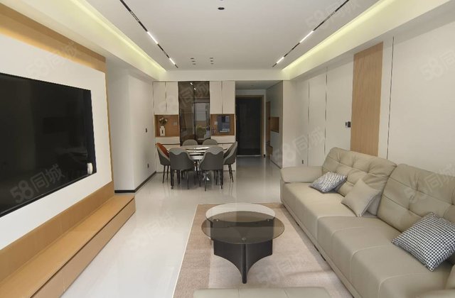 保利罗兰香谷3室2厅117㎡79.8万二手房图片