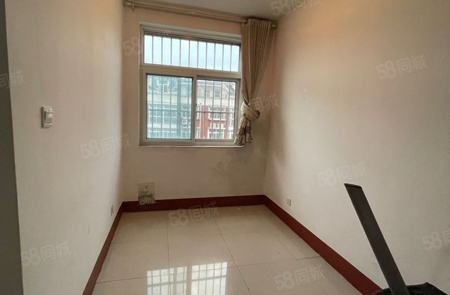 看房方便 桐凤家园 超低密度 医疗配套成熟 诚意出售