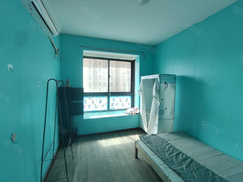 保利叶上海(一期公寓住宅)2室1厅1卫81.68㎡南北328万