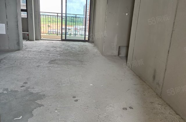 保利奥体大都汇二期A区(电白)4室2厅120㎡76万二手房图片