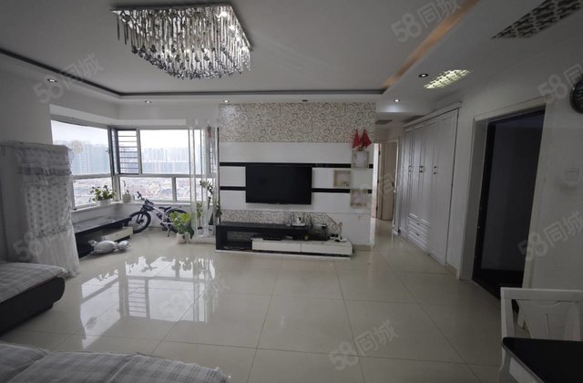 花园路 光明   阿卡四期 精装三室 东边户 带车位储藏室