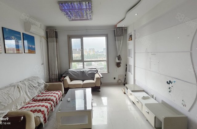 东昌路 公园北临带车位 中间楼层 免大税 看房有钥匙