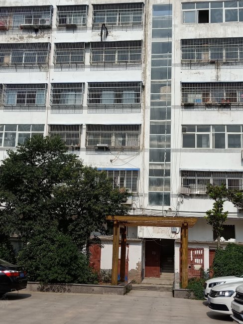 文州社区北苑小区3室1厅1卫125㎡东西40.88万