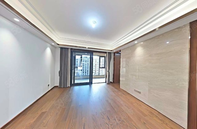 堇天府4室2厅138.8㎡359万二手房图片