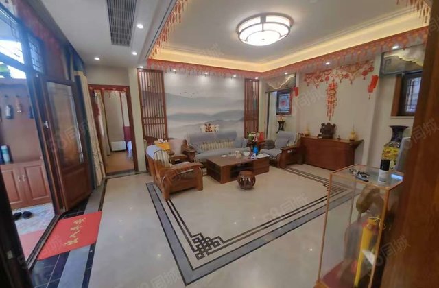 东昌御府南城门湖边5室2厅 豪华装修430平