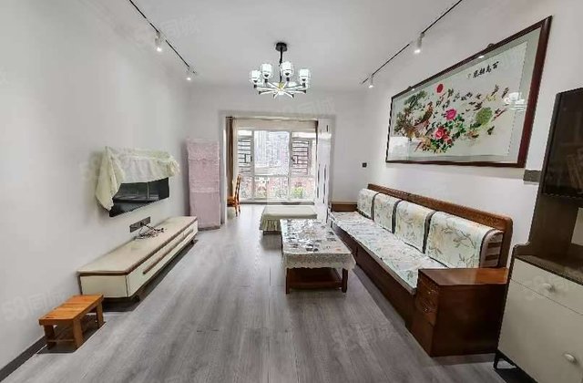 银泰红城八期3室2厅109㎡79.6万二手房图片