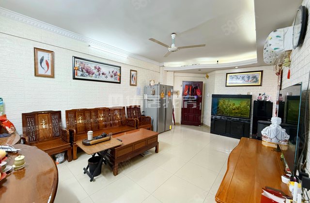 华侨城3室1厅106.4㎡149万二手房图片