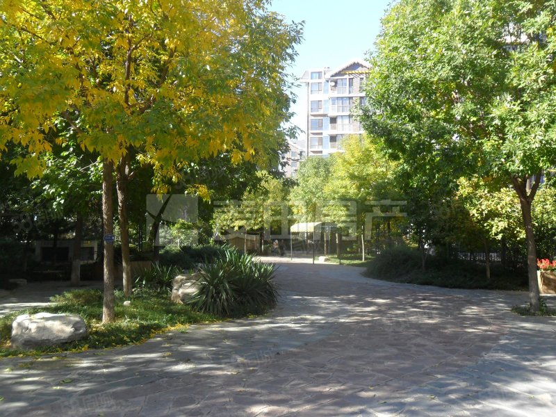 潤千秋佳苑6室3廳3衛(wèi)223㎡南北1650萬