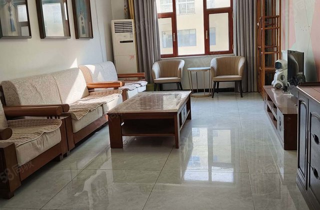 站北花园，金城，实验，阳明，中间楼层，电梯以按好诚心出售