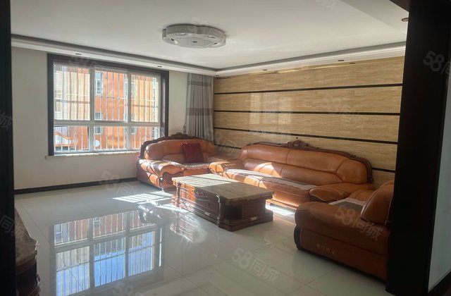 宝山家园B区4室2厅167㎡120万二手房图片