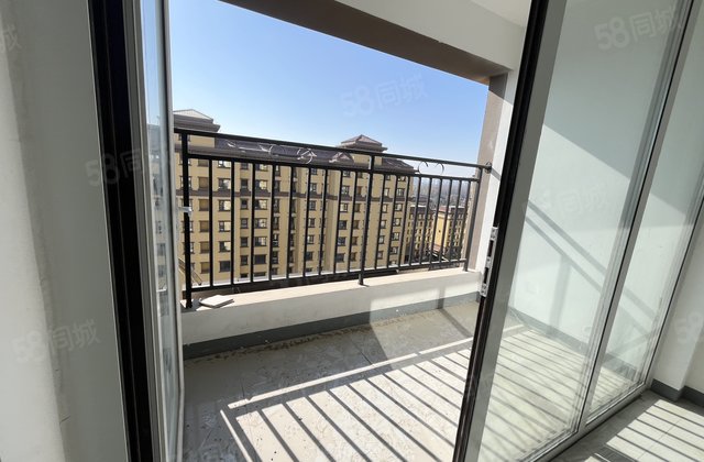 新房未住，三叶草户型，电梯洋房，赠储，开发区江北水镇