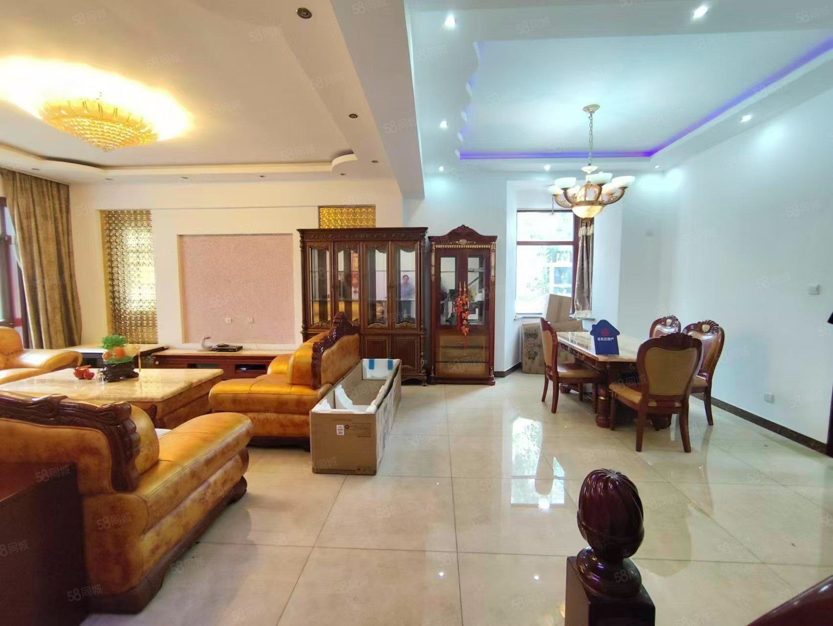 瑞海姆公寓(別墅)6室3廳3衛(wèi)288.93㎡南北750萬