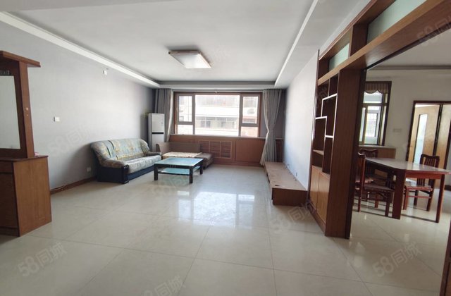 电梯洋房，楼下就是  ，老文轩，送大车库，全明户型看房方便