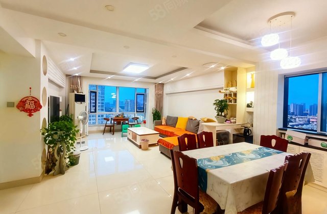 东昌中学 星海家园东边户 带车库地暖房  近 有电梯 大三室