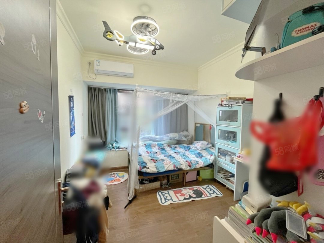 碧桂园凤凰山4室2厅2卫144㎡南北83万