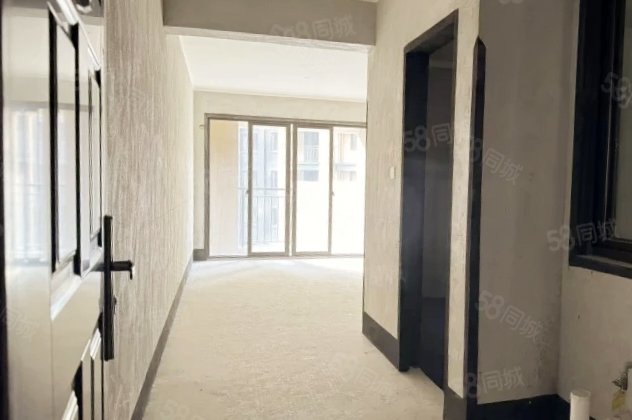 彰泰滟澜山1室1厅36.8㎡12万二手房图片