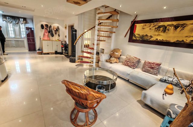 急售！城市主人复式，东昌湖边高端小区，带车库免大税