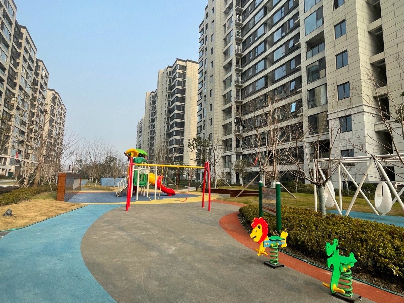 太湖郡府3室2厅1卫106㎡南129万