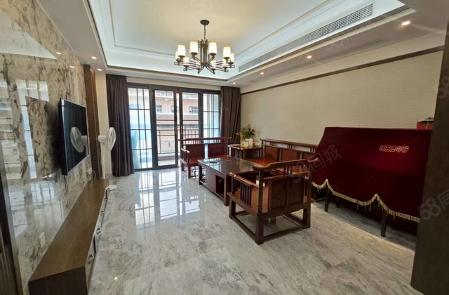 雅尚轩住宅小区3室2厅131㎡154万二手房图片