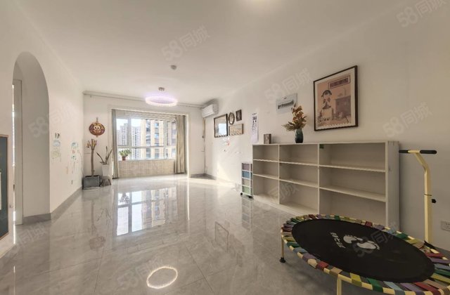 新一中 外国语 民生 精装 单价六千多 免大税 急售