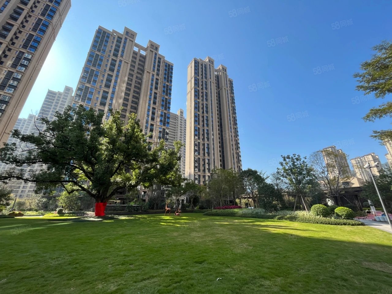 城发汇金望郡4室2厅2卫127.1㎡南北244万