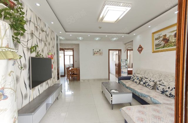 九州国际金柱大学城东苑三室两厅送储藏室