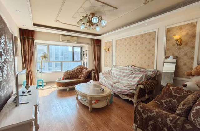 阿尔卡迪亚绣园三期，南北通透，商品住宅，中间楼层，随时看房