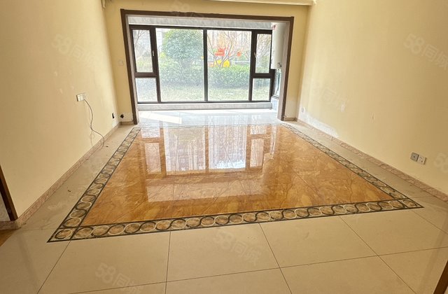 二中南邻翡丽湾一楼带院 100平 带下沉共314平带车位