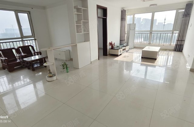 二干路 地暖房 东边户 双卫 单价六千多 看房有钥匙