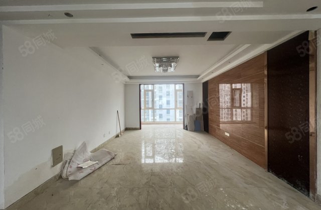 西安交大复式 观景房带露台 带车位 全明户型带储 看房方便