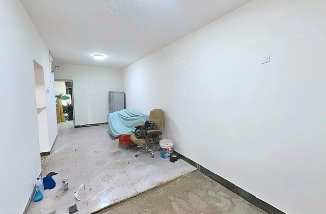 胜利小区1室1厅58.49㎡145万二手房图片