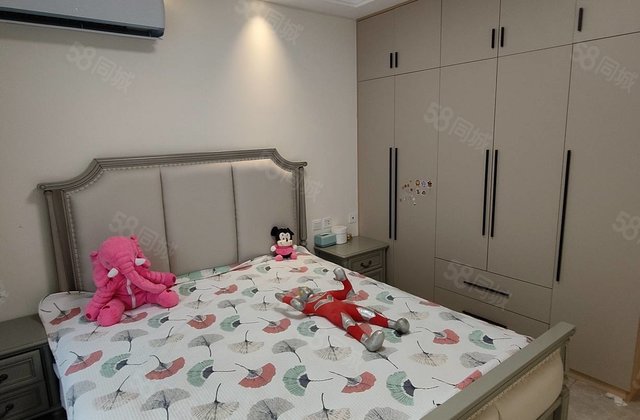 急售！徒骇河 东苑中学 滨河实验！莲湖新城边户两卫带车位！