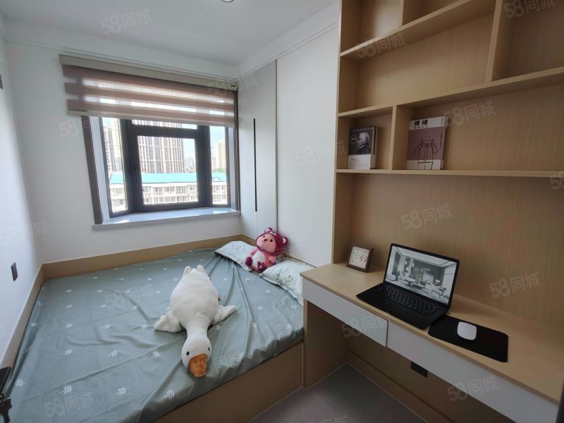 荣域铂庭3室2厅1卫92㎡南北76.5万