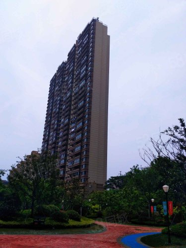 电梯房 悦景台 189平 230万 楼层好 视野无遮挡