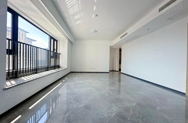 海晟大学府4室2厅124.82㎡188万二手房图片