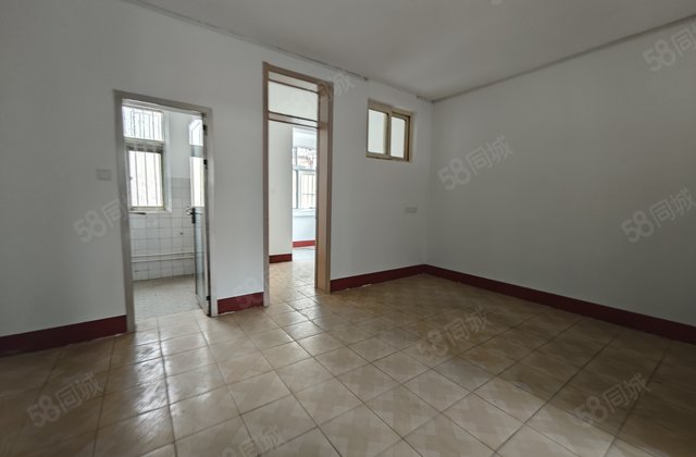 水城印象  单位家属院  一楼带院  独立大门  带偏房