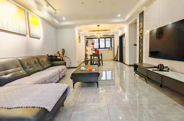 蓝湖玉墅3室2厅124㎡86.8万二手房图片