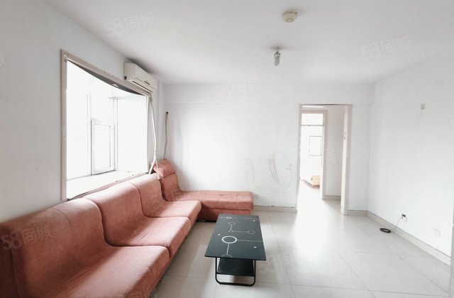 市中心 公园 大润发 六中电梯！星光宝徕花园中层东边户！市委