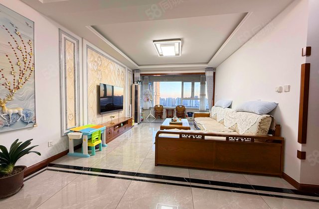 润锦中央美地4室2厅129.54㎡135万二手房图片