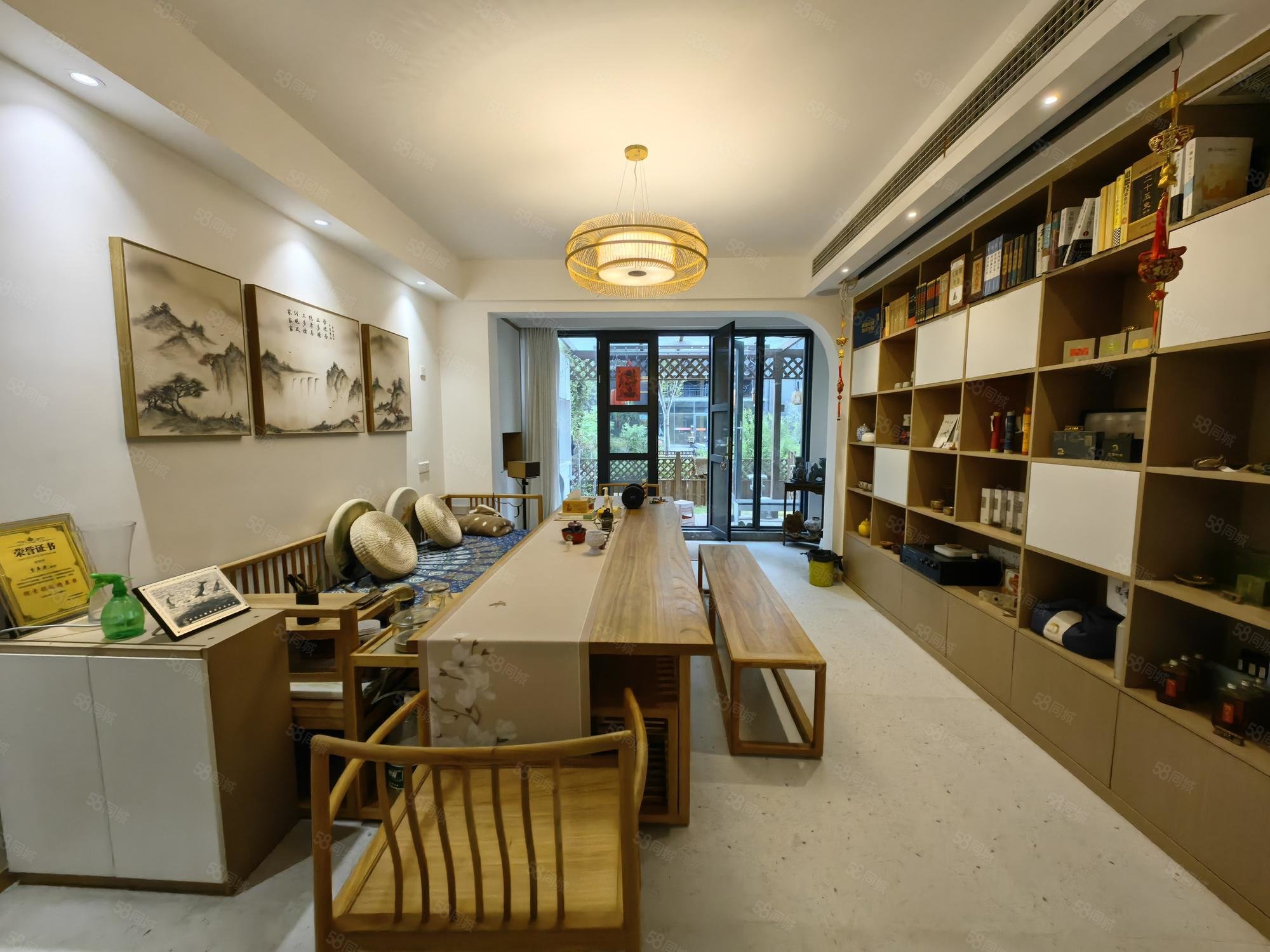 东宸花园3室2厅2卫128㎡南北78万