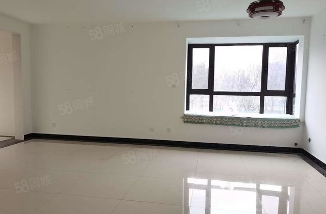 实验孟达国际新城B2区 朝南 144平 4室2厅