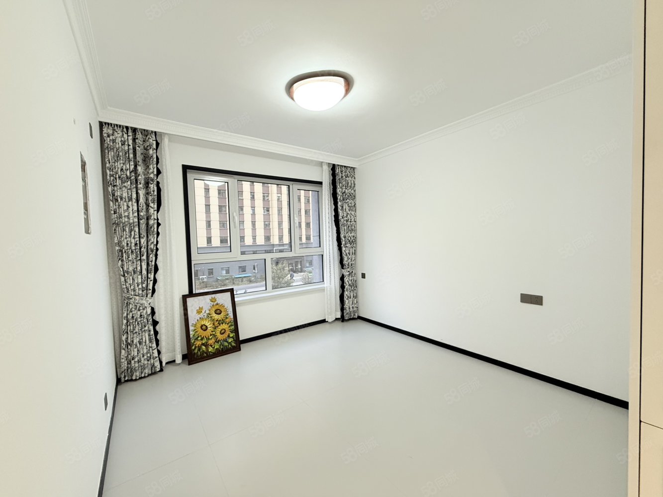 文豪世家3室2厅2卫166㎡南北108万