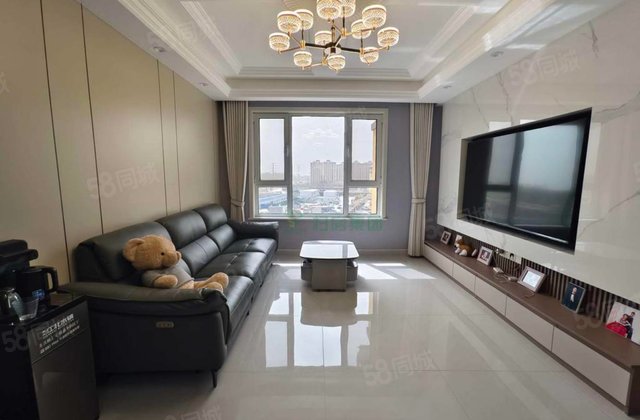 房东诚心出售电梯洋房5楼复试带露台，精装修免大税