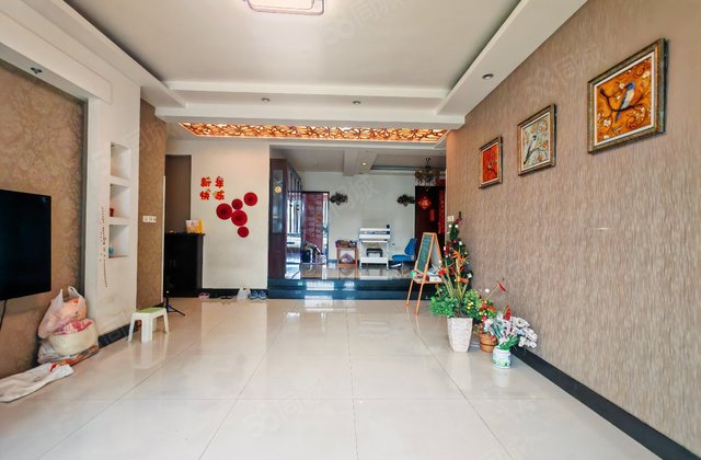 西延锦绣4室2厅170.55㎡275万二手房图片