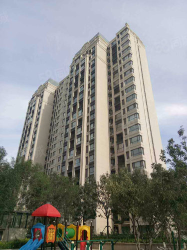 大湖旁!听涛苑 两居80平105万 中等装修 房本满二